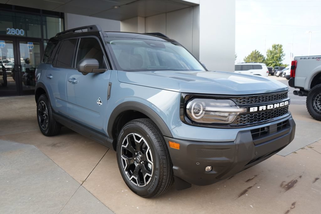 New 2025 Ford Bronco Sport Outer Banks w/ Outer Banks Tech Package+ AWD/4WD image 3