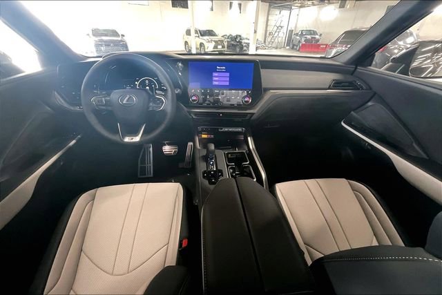 New 2026 Lexus TX 500h AWD image 5