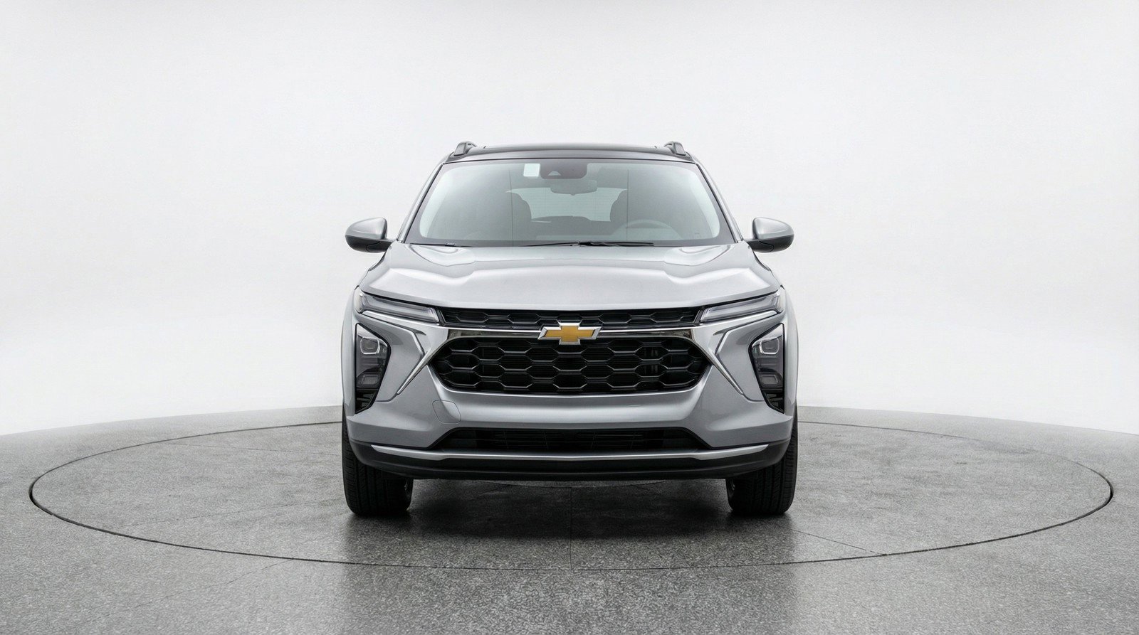 Used 2025 Chevrolet Trax LT FWD image 2