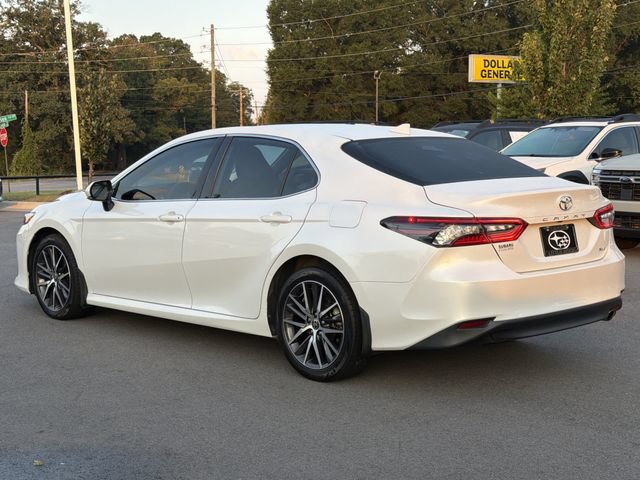 Used 2021 Toyota Camry XLE FWD image 5
