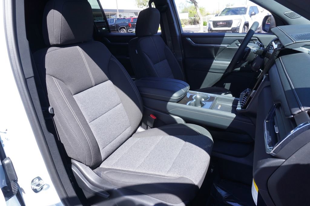 New 2026 GMC Acadia Elevation image 13