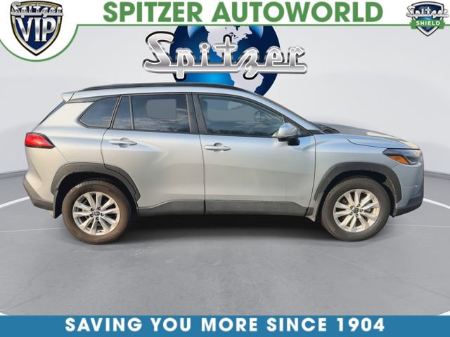 Used 2023 Toyota Corolla Cross LE AWD/4WD image 10