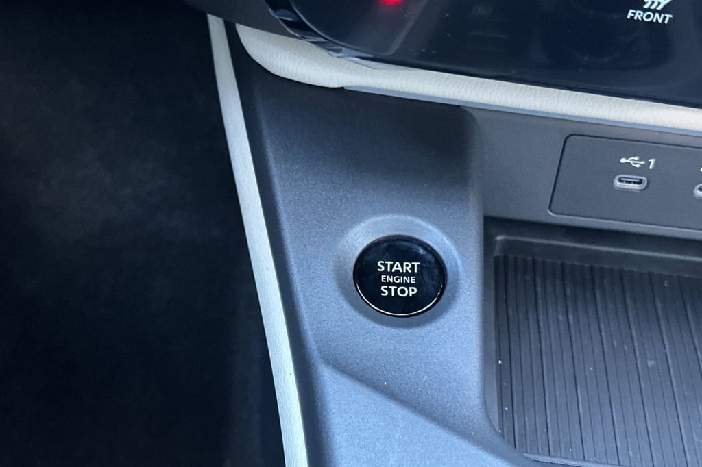 New 2026 Nissan Sentra SL w/ Floor Mat Package image 19