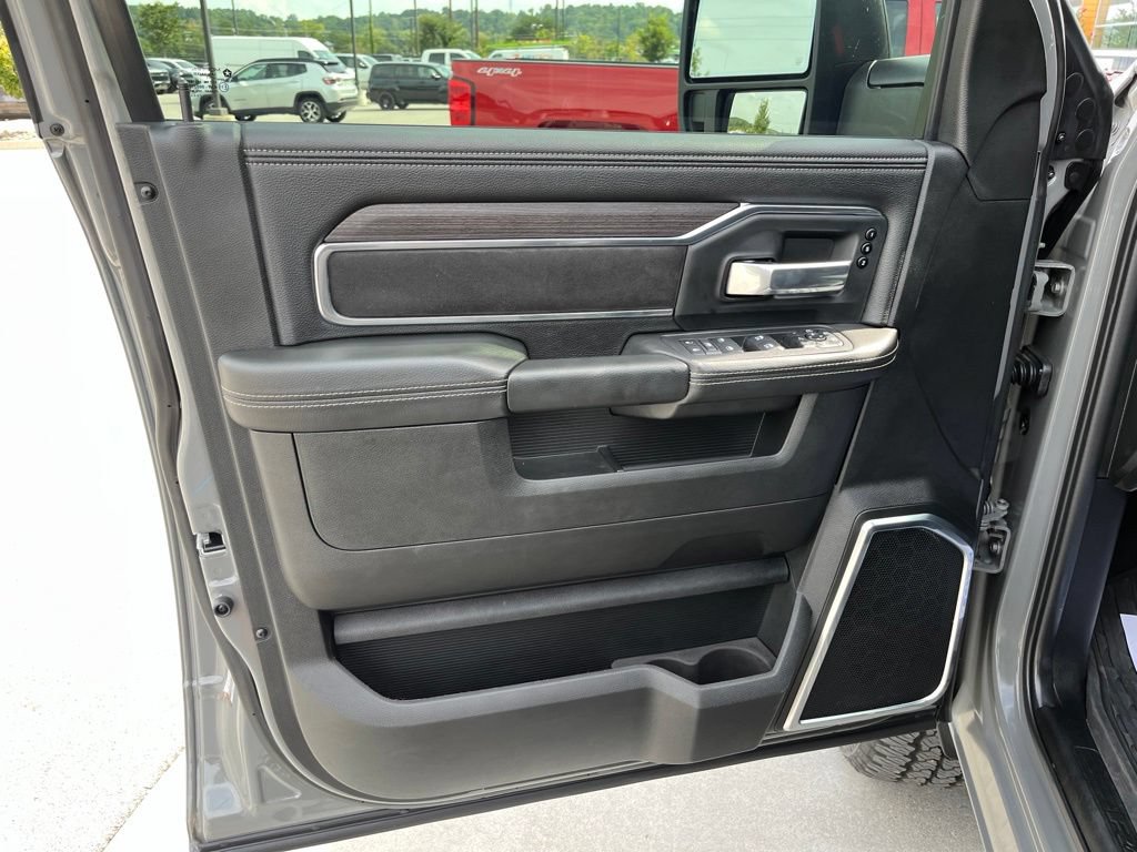 Used 2026 RAM 3500 Laramie w/ Night Edition AWD/4WD image 6