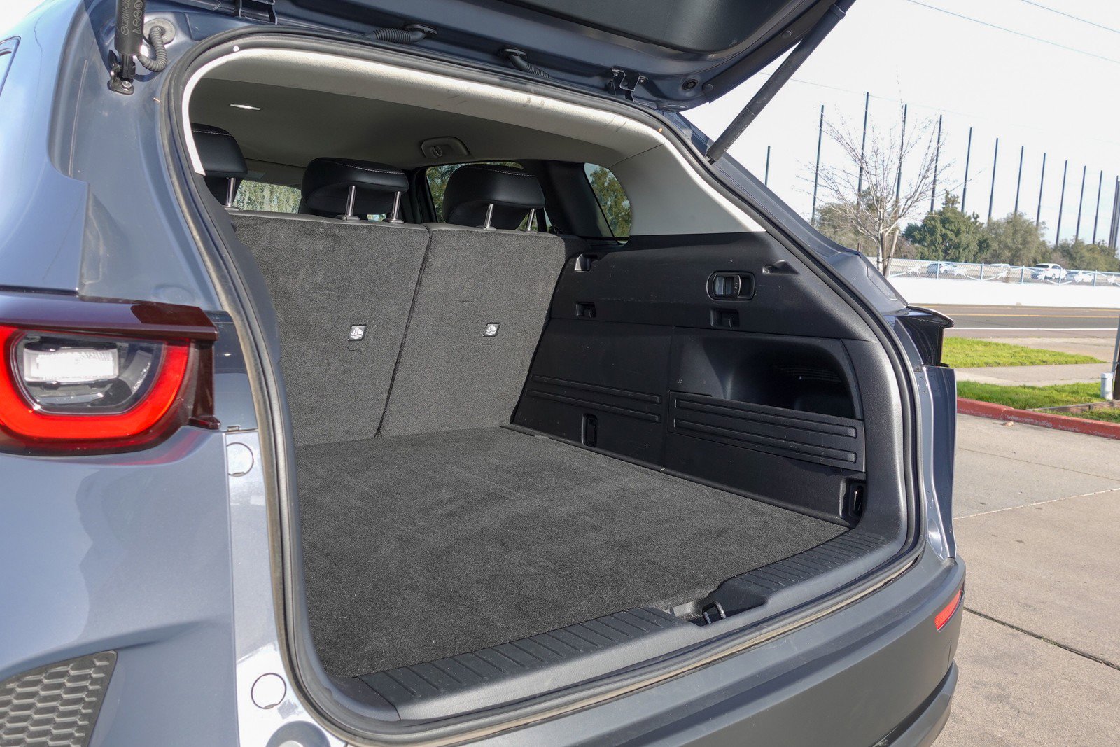 Certified 2025 MAZDA CX-50 2.5 Hybrid w/ Preferred Pkg image 22