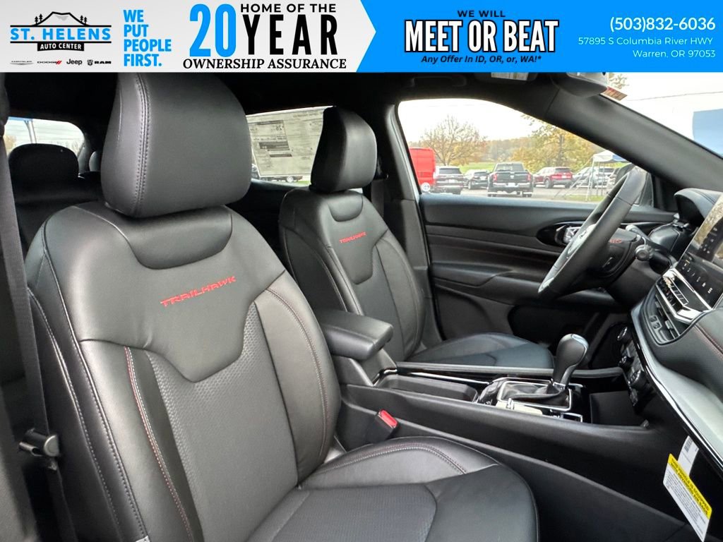 New 2026 Jeep Compass Trailhawk AWD/4WD image 32