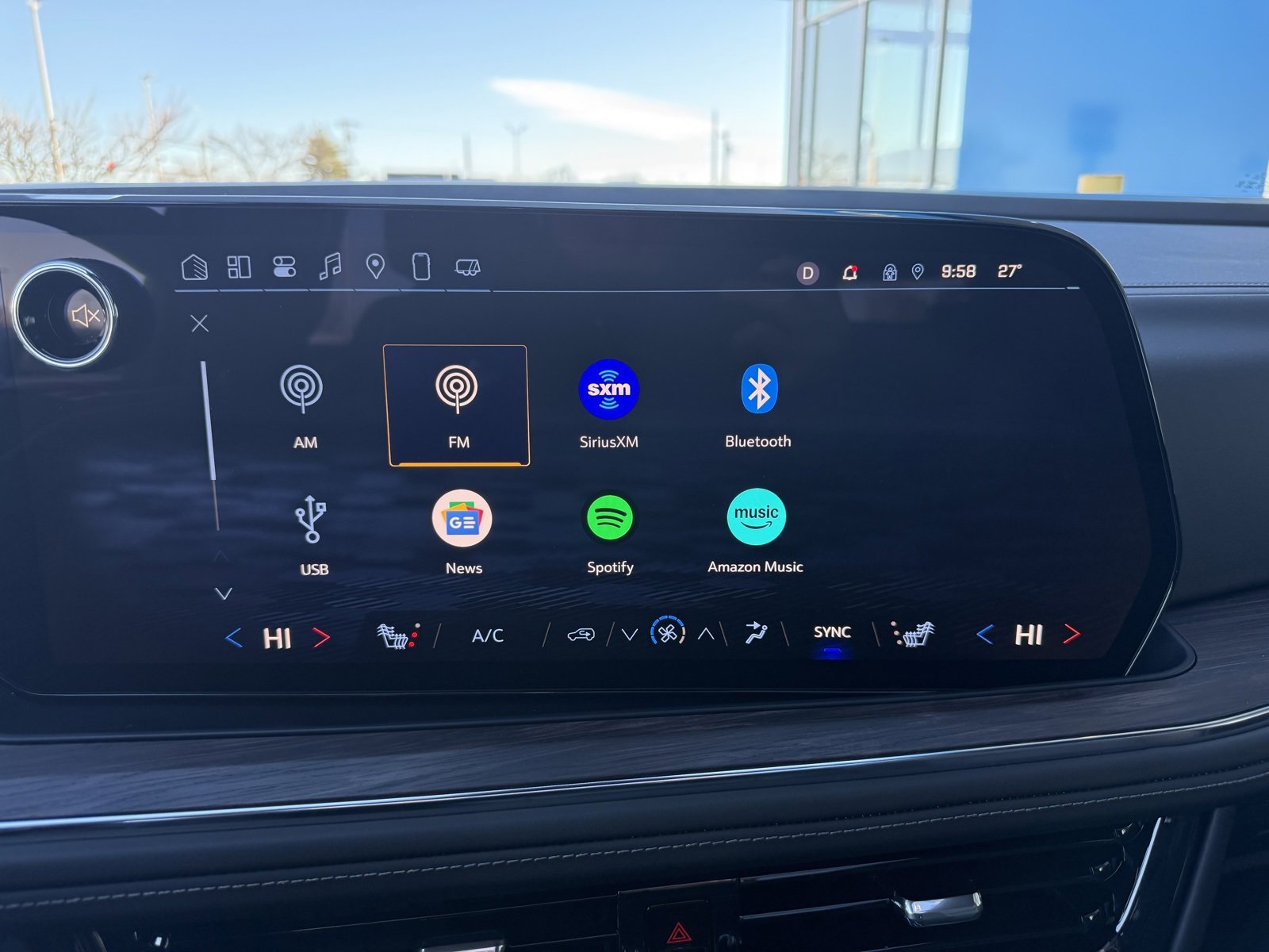 Used 2025 Chevrolet Suburban Z71 w/ Z71 Off-Road Package image 27