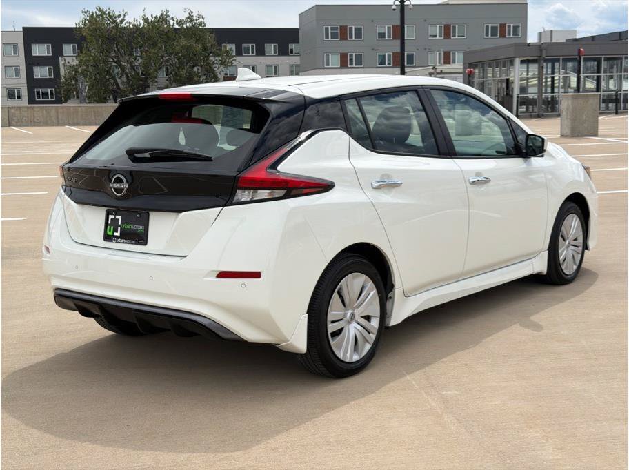 Used 2025 Nissan Leaf S FWD image 8