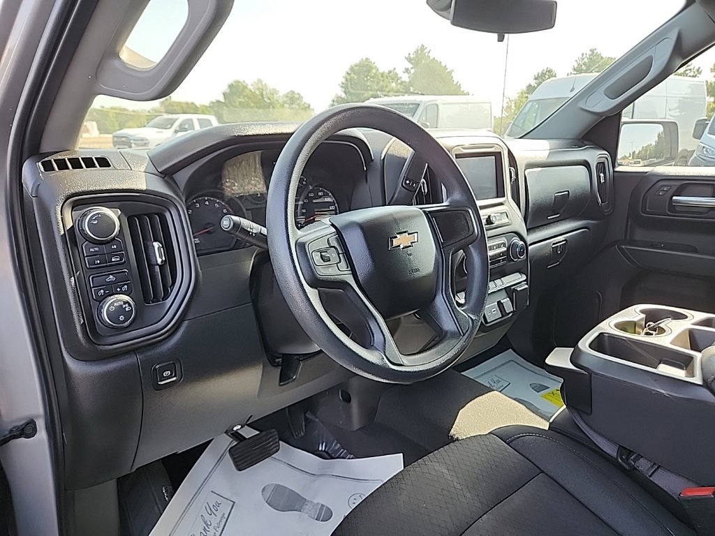 Used 2023 Chevrolet Silverado 1500 Custom AWD/4WD image 15