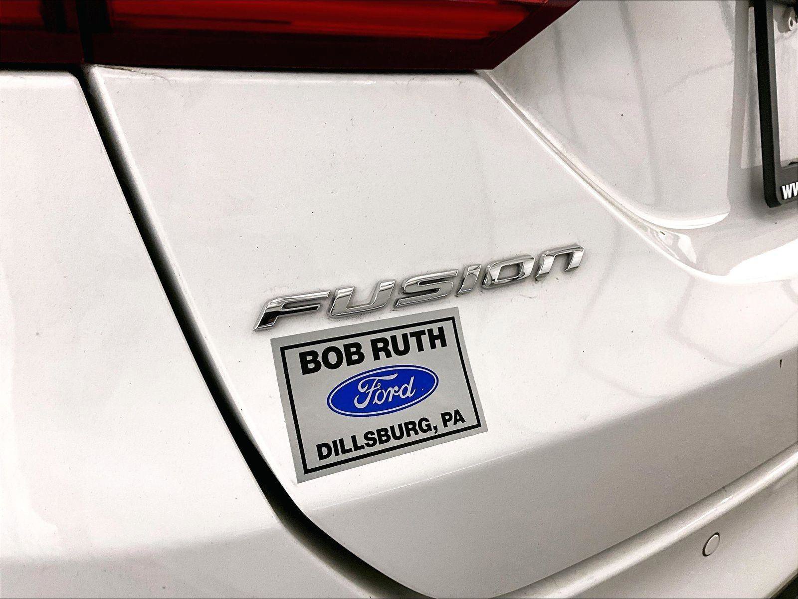 Used 2018 Ford Fusion SE w/ Fusion SE Technology Package image 13