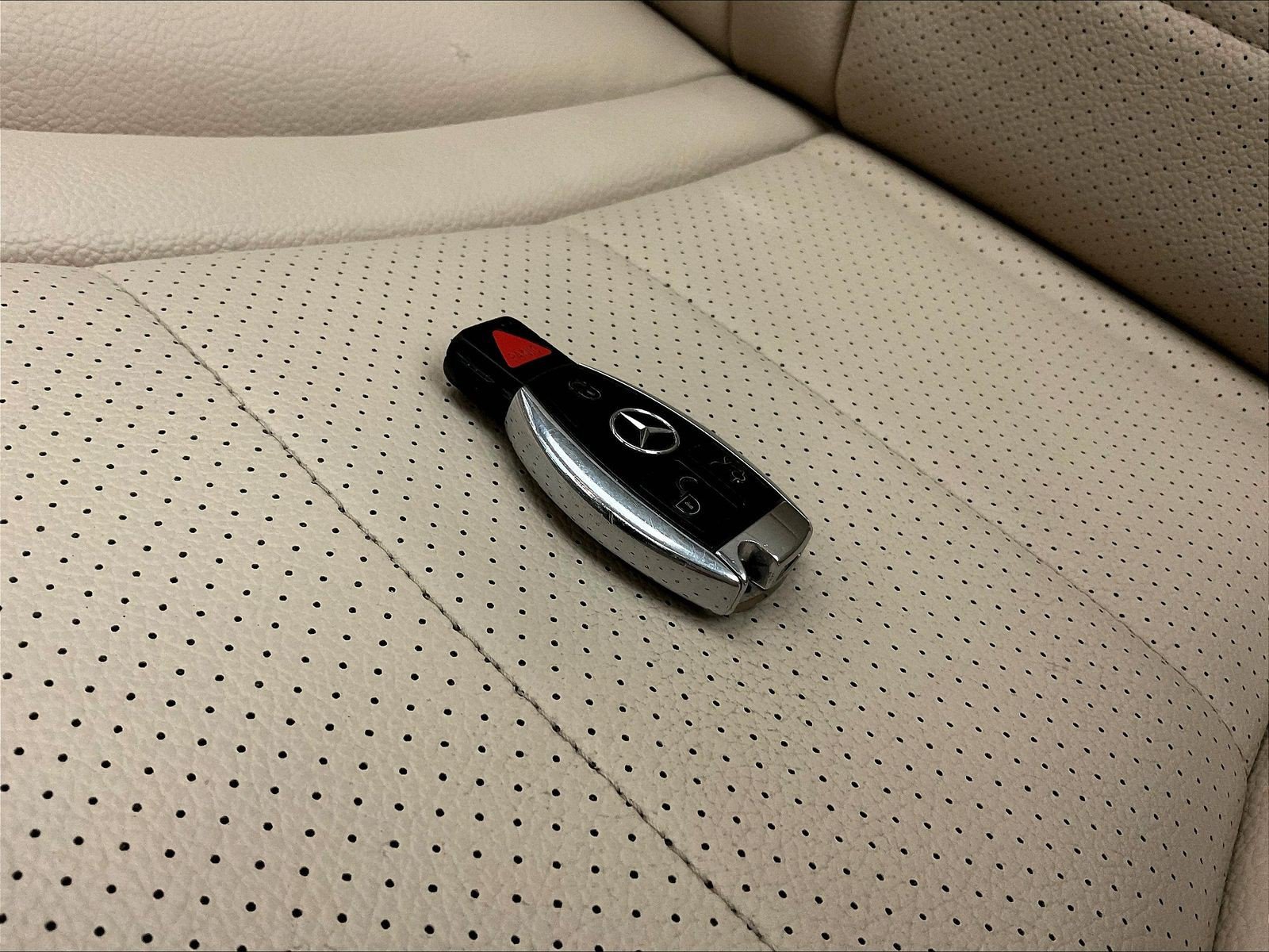 Used 2018 Mercedes-Benz GLC 300 4MATIC image 35