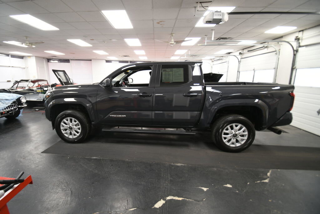 Certified 2024 Toyota Tacoma SR5 RWD image 5