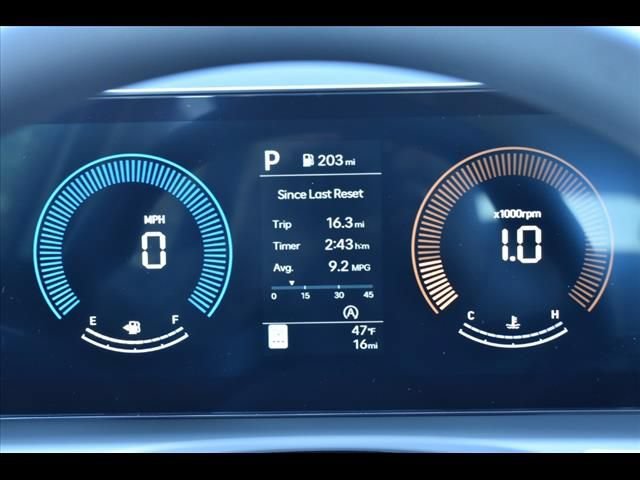 Certified 2025 Hyundai Tucson SE FWD image 21