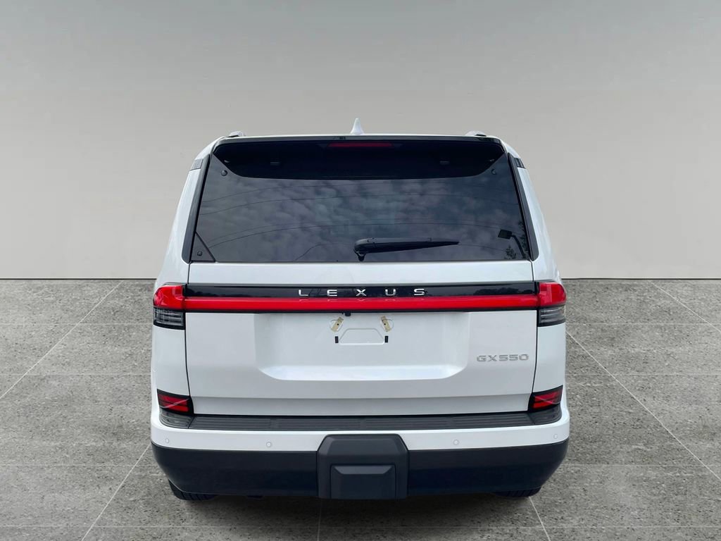 Used 2025 Lexus GX 550 w/ Accessory Package (2T) image 4