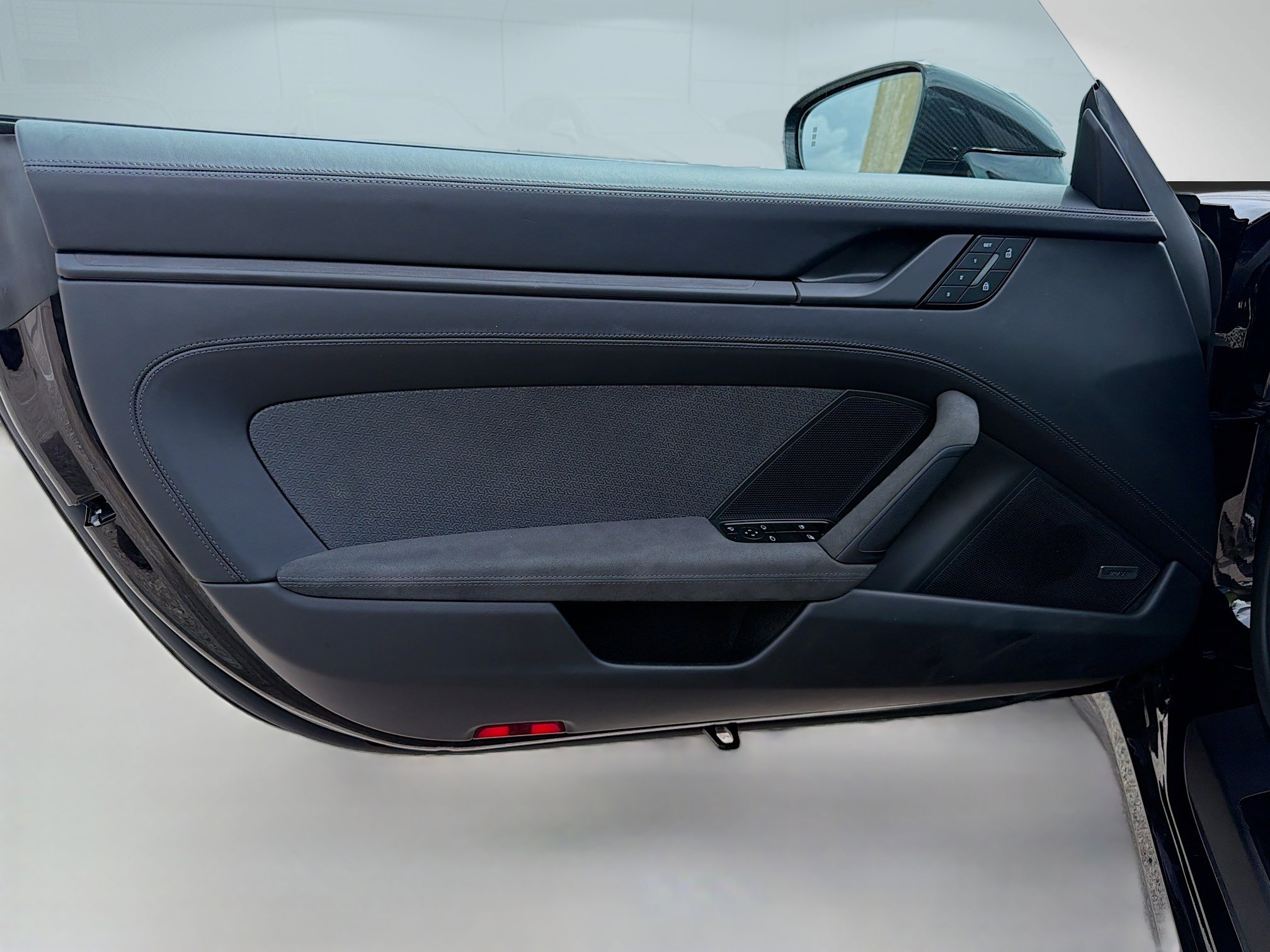 Used 2025 Porsche 911 Carrera GTS image 16