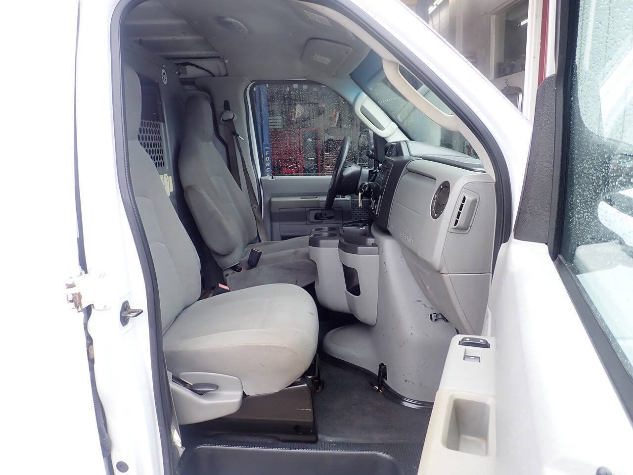 Used 2012 Ford E-250 and Econoline 250 w/ Commercial Cargo Van Pkg RWD image 18