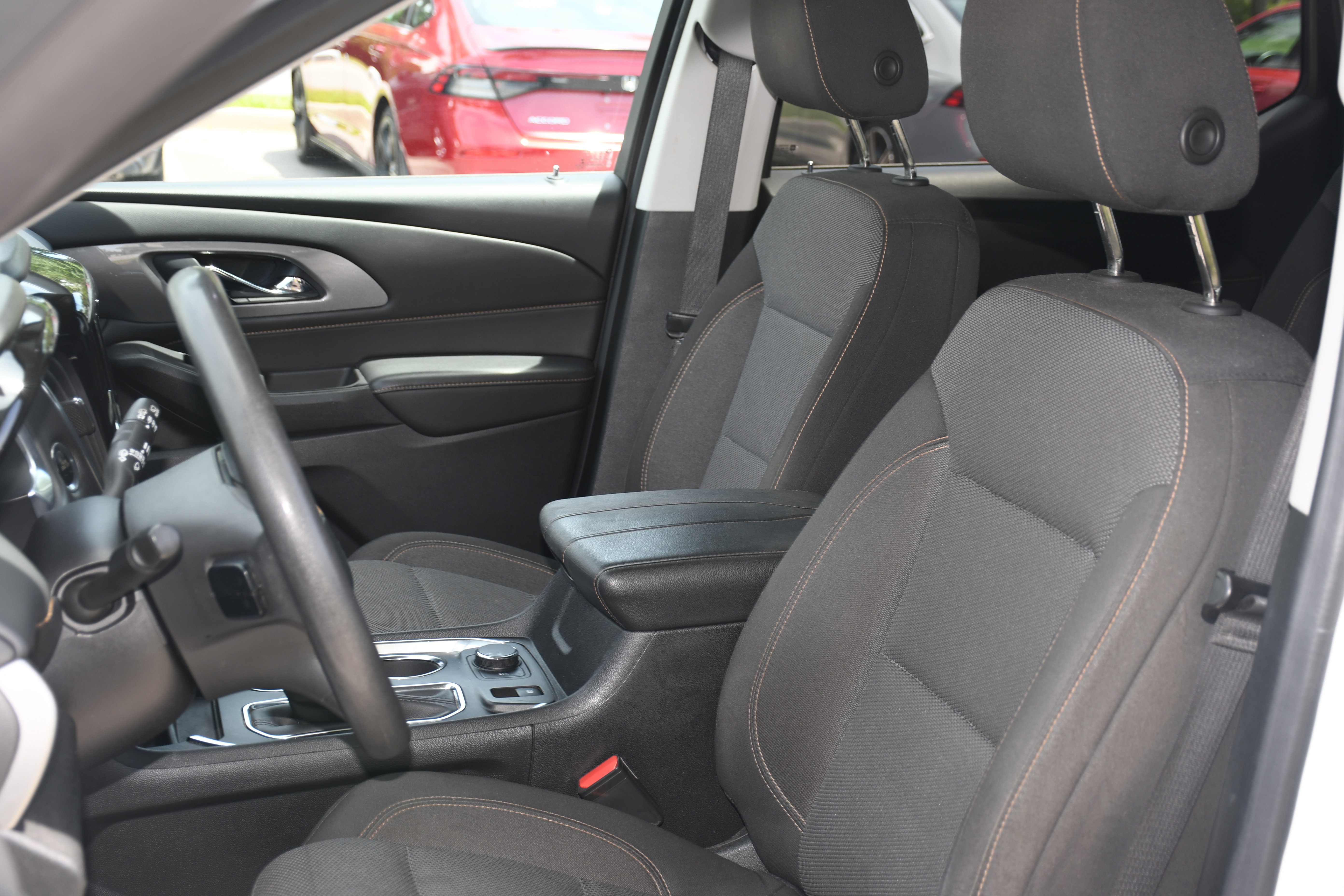 Used 2019 Chevrolet Traverse LS FWD image 11