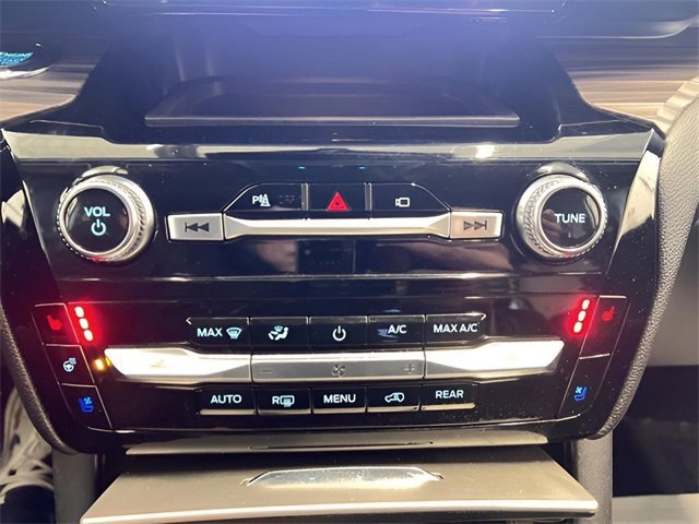 Used 2023 Ford Explorer Limited image 27