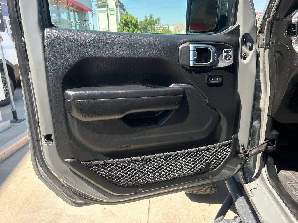 Used 2018 Jeep Wrangler Unlimited Sport S AWD/4WD image 10
