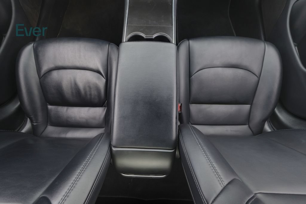 Used 2018 Tesla Model 3 Long Range RWD image 27