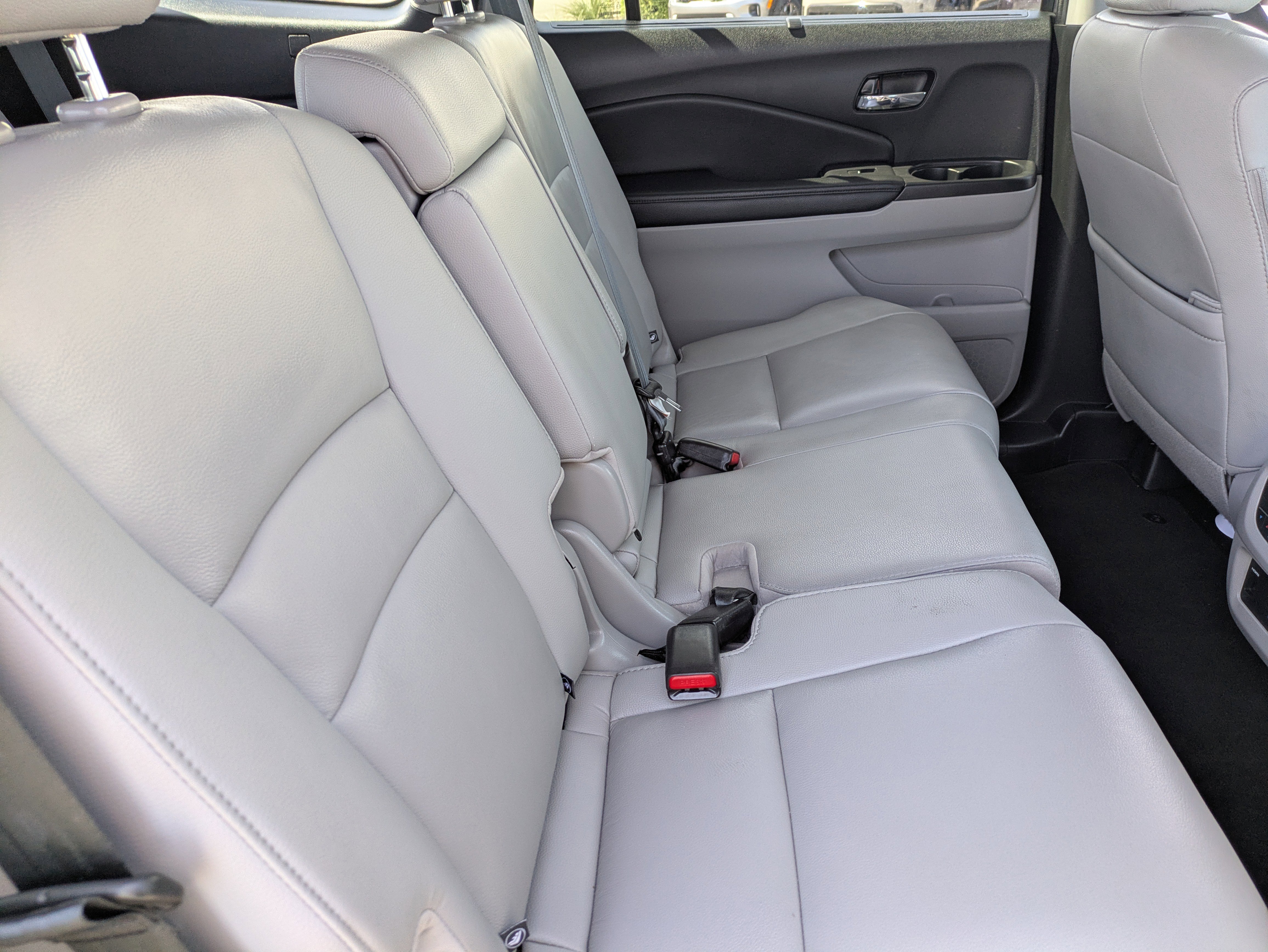 Used 2022 Honda Pilot Touring image 14