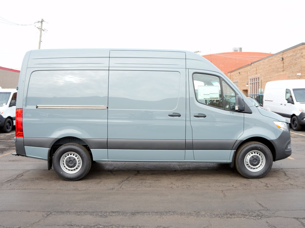 Used 2026 Mercedes-Benz Sprinter 2500 image 2