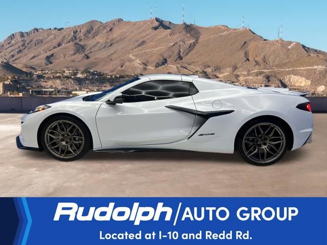 Used 2024 Chevrolet Corvette Z06 w/ Stealth Interior Trim Package image 2