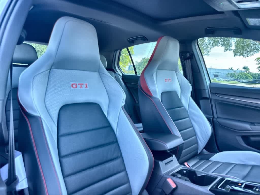 New 2026 Volkswagen GTI SE FWD image 16