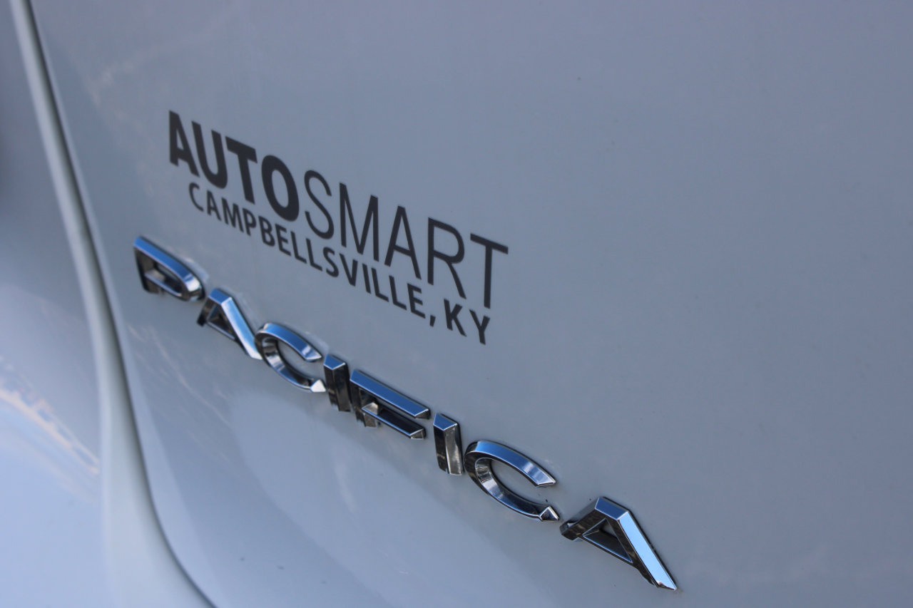 Used 2018 Chrysler Pacifica Limited image 6