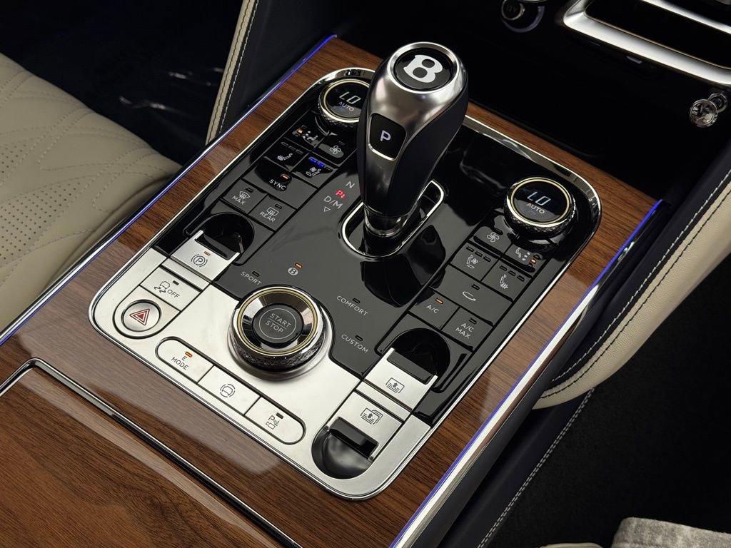 New 2026 Bentley Flying Spur Azure image 52