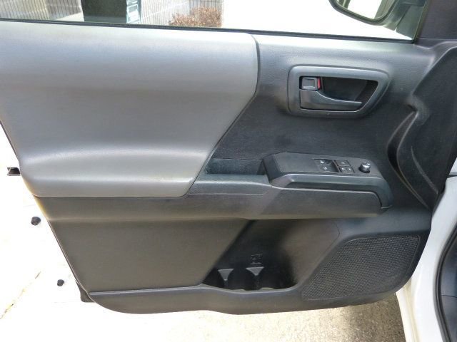 Used 2017 Toyota Tacoma SR image 26