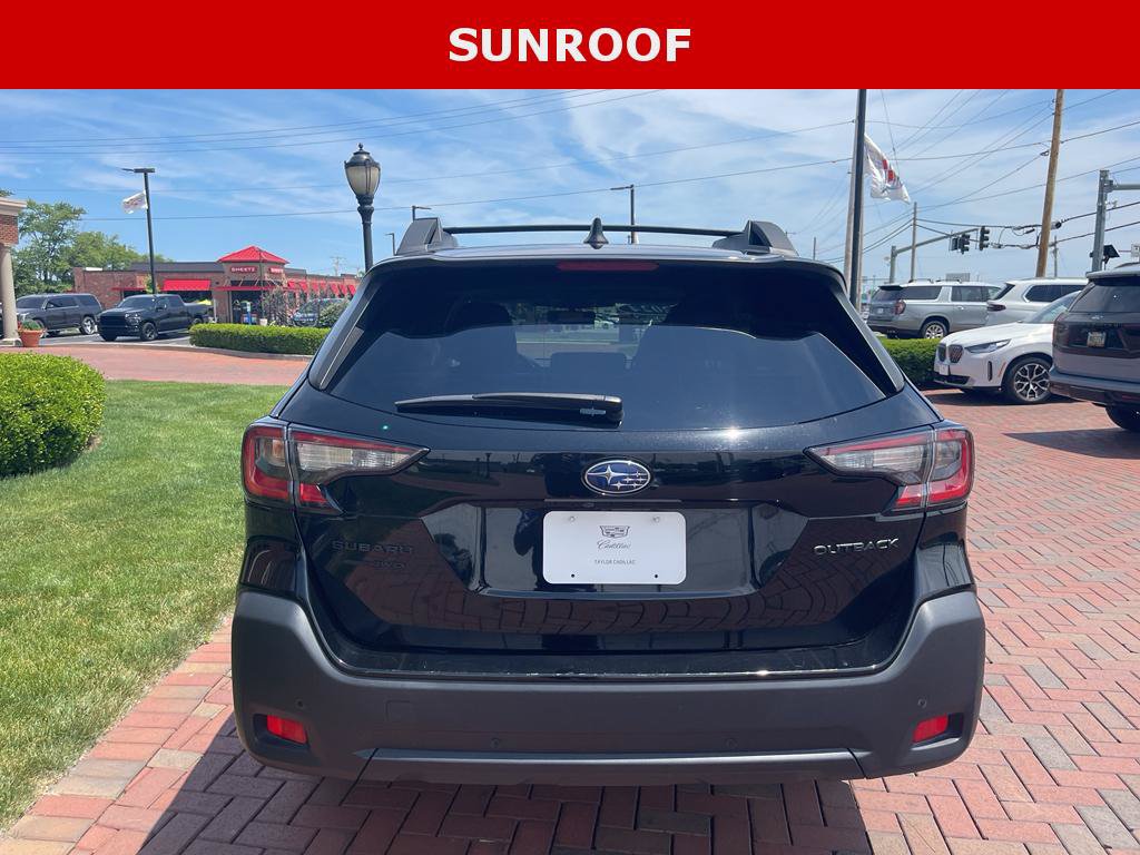 Used 2025 Subaru Outback Onyx Edition AWD/4WD image 9