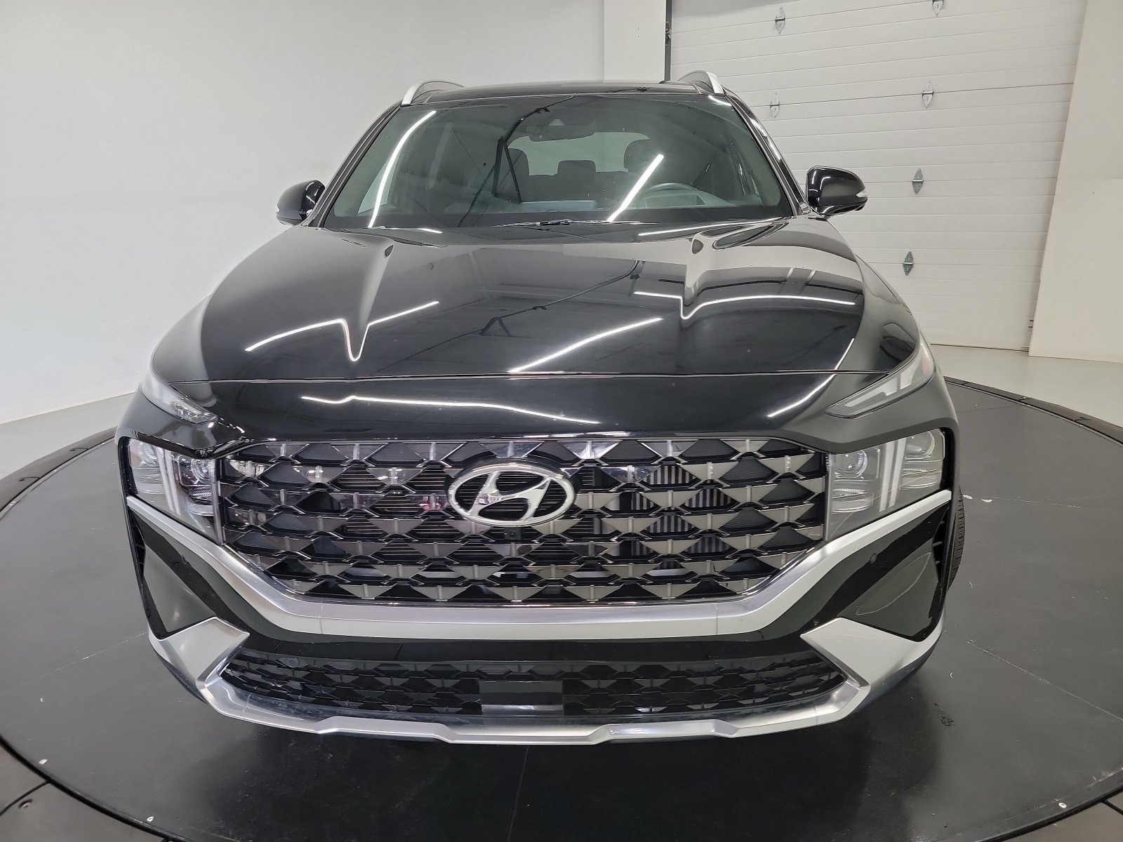 Used 2023 Hyundai Santa Fe Calligraphy w/ Cargo Package FWD video 2