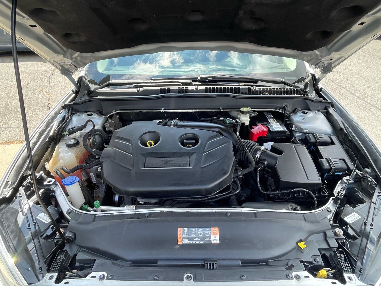 Used 2018 Ford Fusion Titanium AWD/4WD image 19