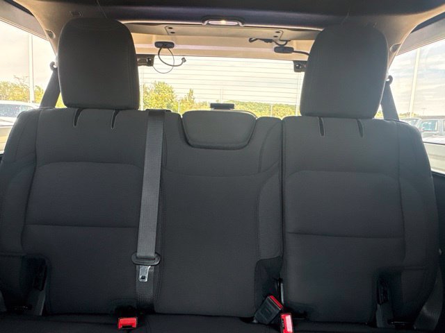 Used 2019 Jeep Wrangler Unlimited Sahara w/ Safety Group AWD/4WD image 28