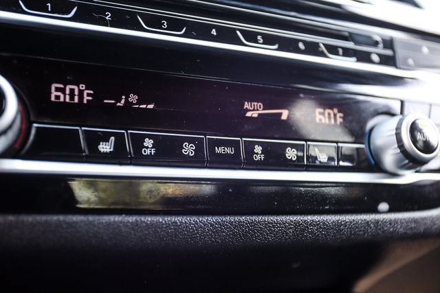 Used 2019 BMW 530i xDrive w/ Convenience Package AWD/4WD image 34