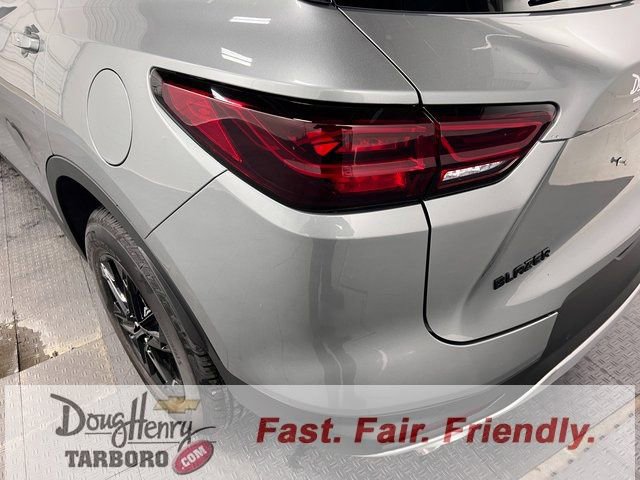 New 2025 Chevrolet Blazer LT w/ Midnight/Sport Edition image 14