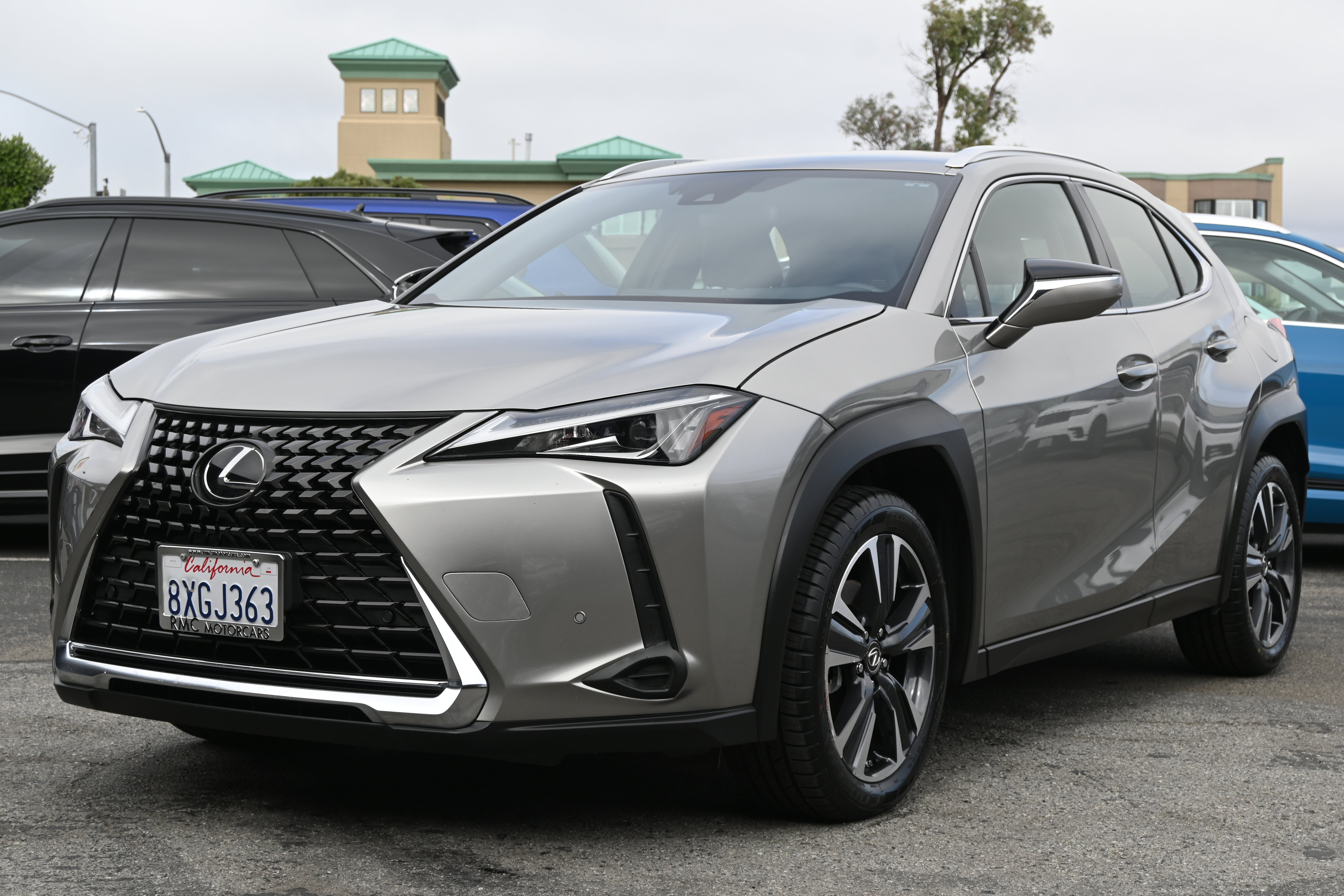 Used 2021 Lexus UX 200 w/ Accessory Package (Z1)
