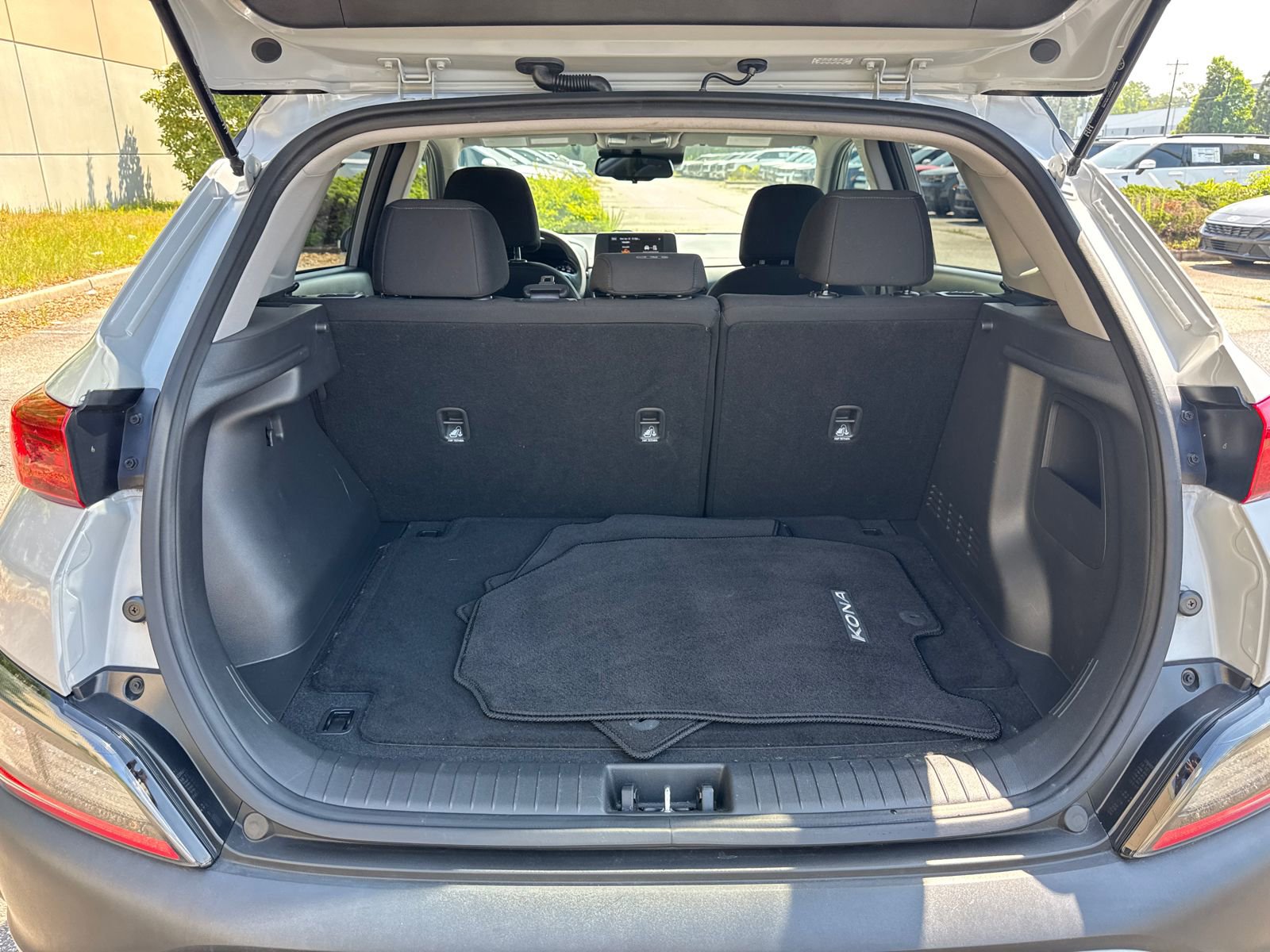 Used 2023 Hyundai Kona SEL w/ Cargo Package AWD/4WD image 18
