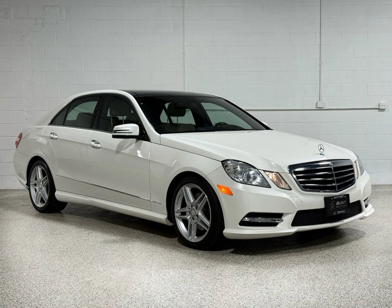 Used 2013 Mercedes-Benz E 350 4MATIC Sedan image 4