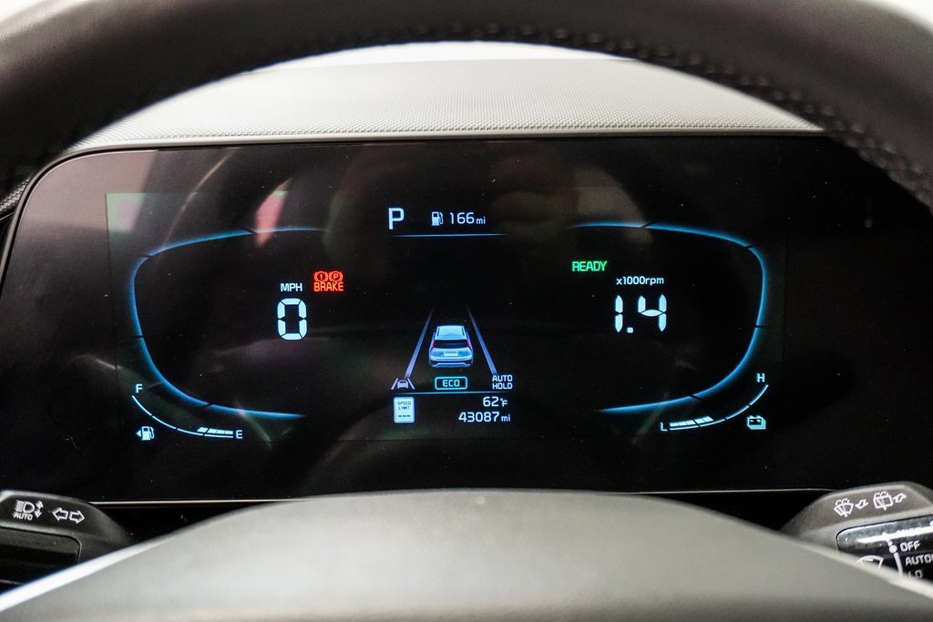 Used 2023 Kia Niro EX Touring image 32