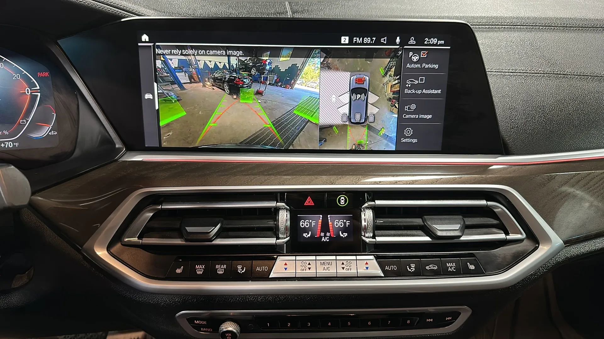 Used 2022 BMW X5 xDrive40i w/ Premium Package image 25