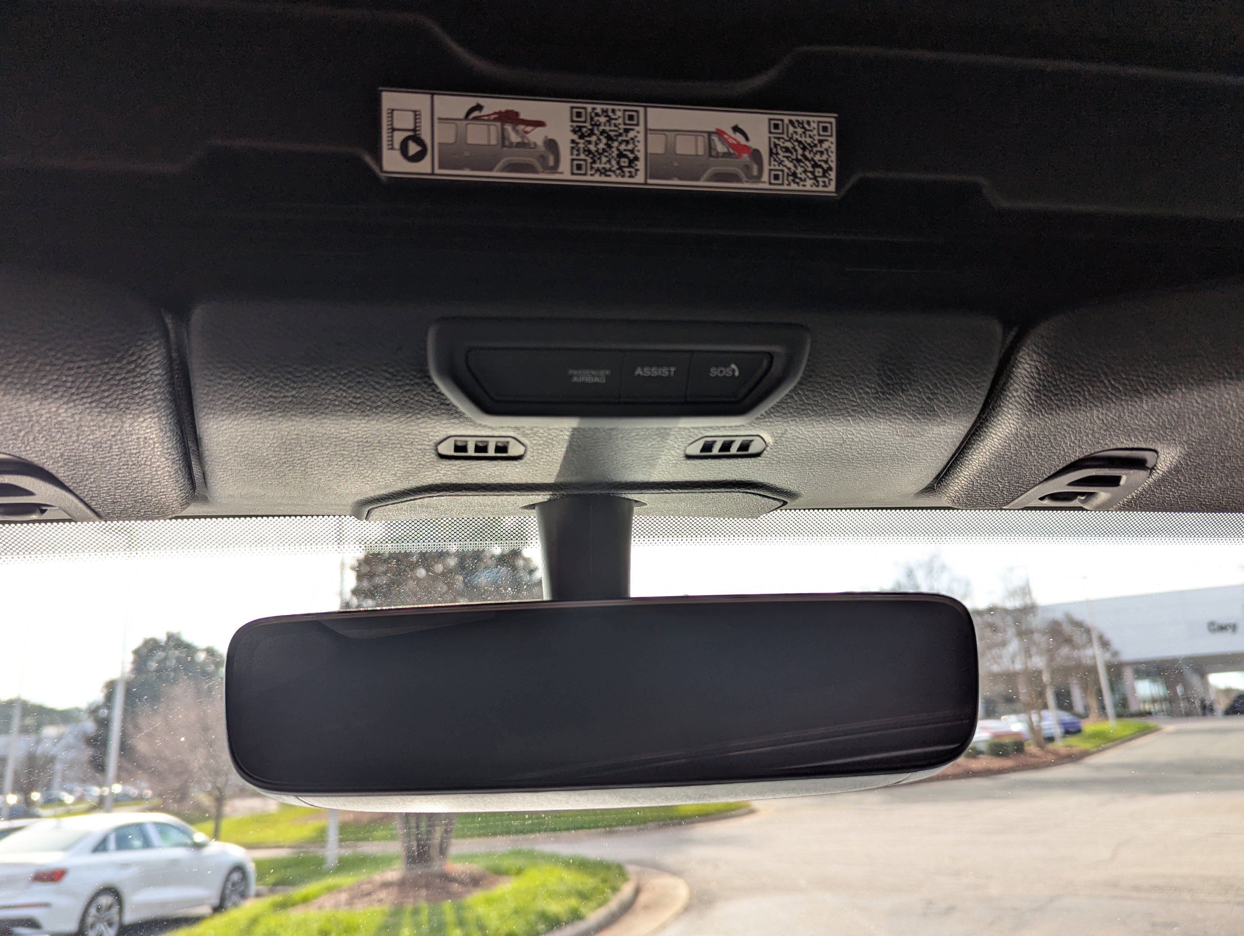 Used 2022 Jeep Wrangler Unlimited Sahara w/ LED Lighting Group image 24