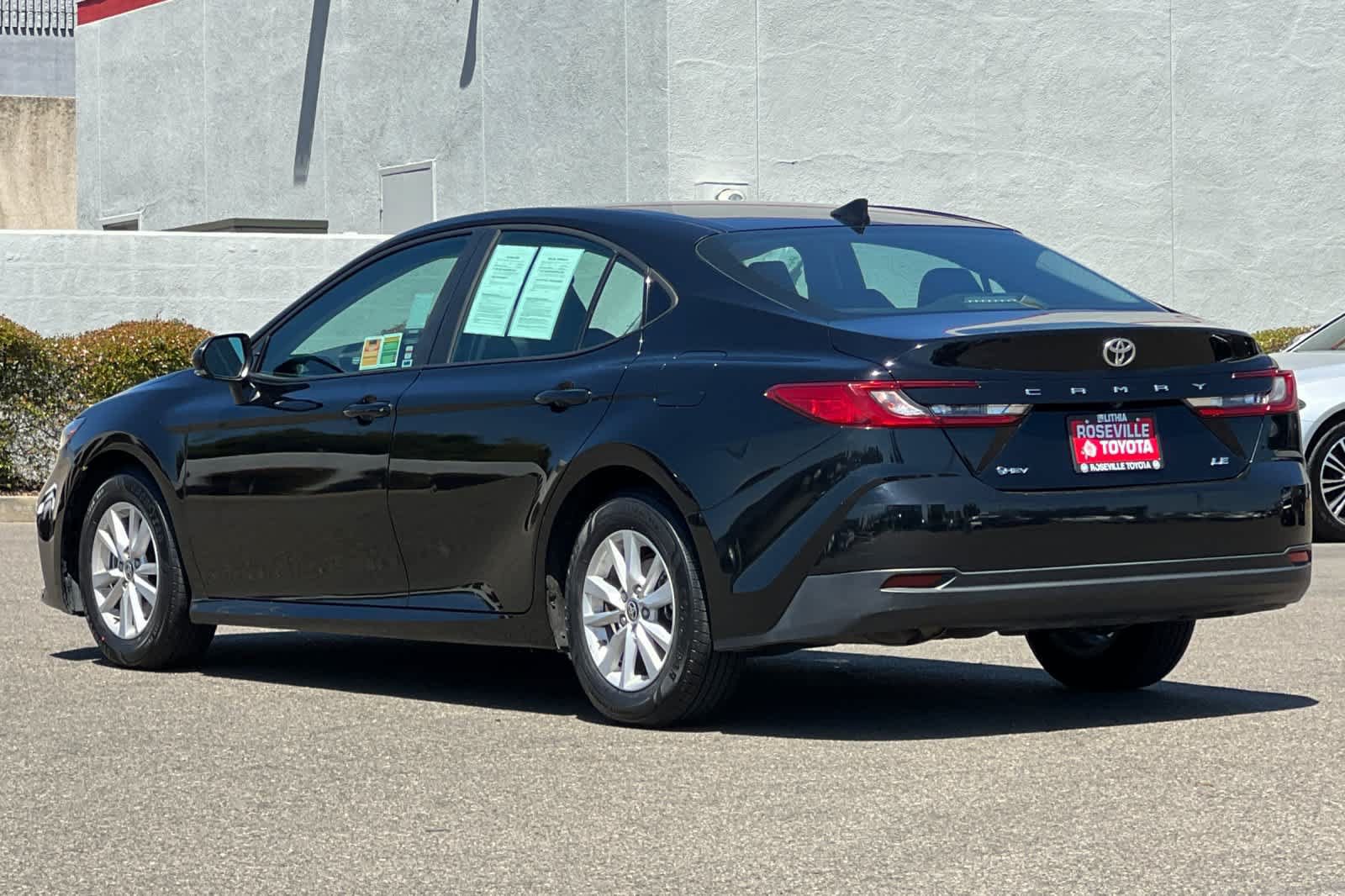 Used 2025 Toyota Camry LE FWD image 7