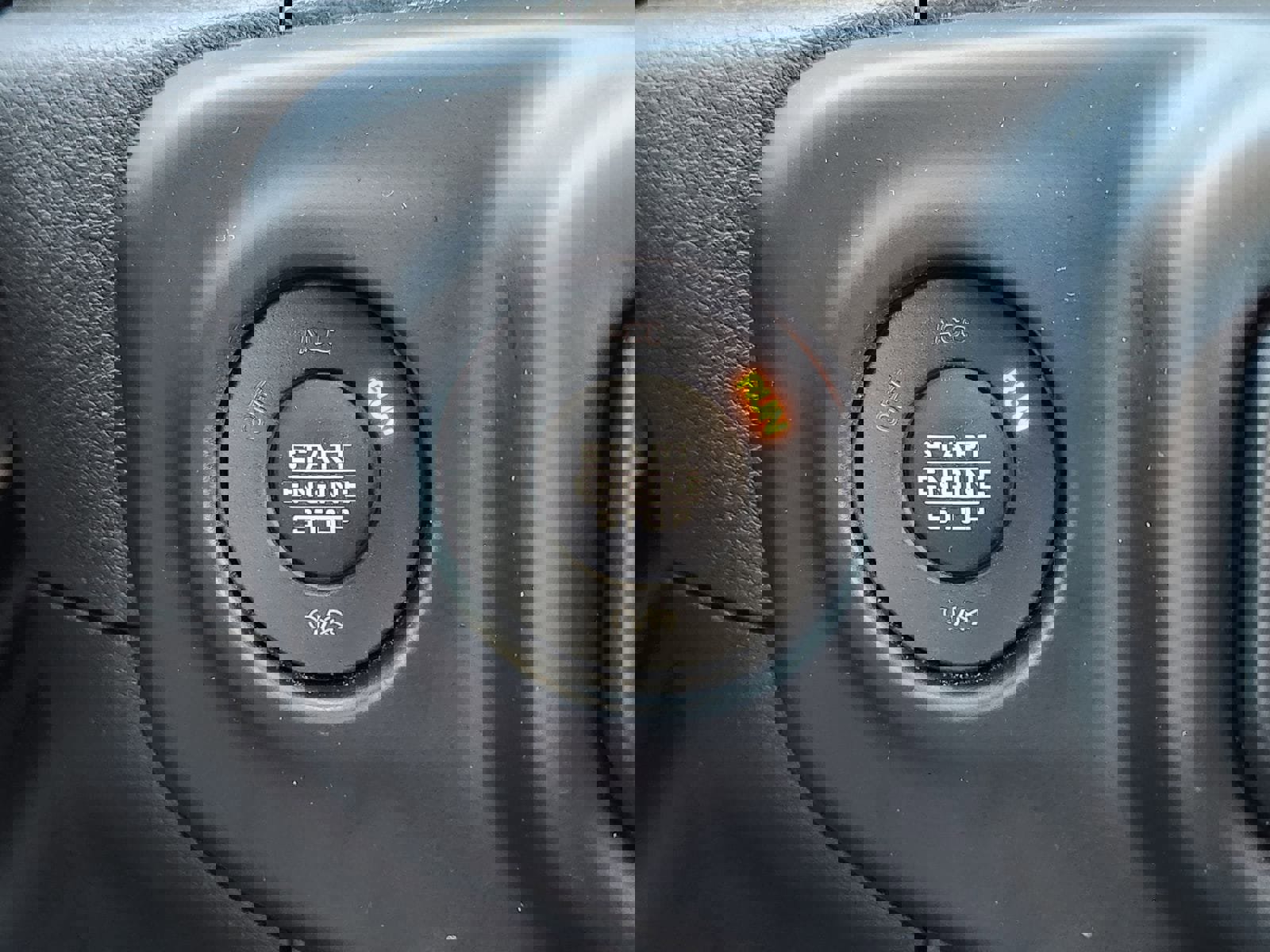 Used 2023 Jeep Wrangler Unlimited w/ Cold Weather Group image 32