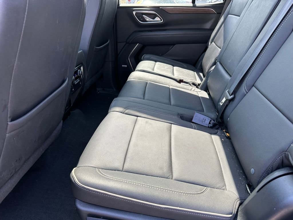Used 2023 Chevrolet Tahoe Premier w/ Premium Package 2 RWD image 21