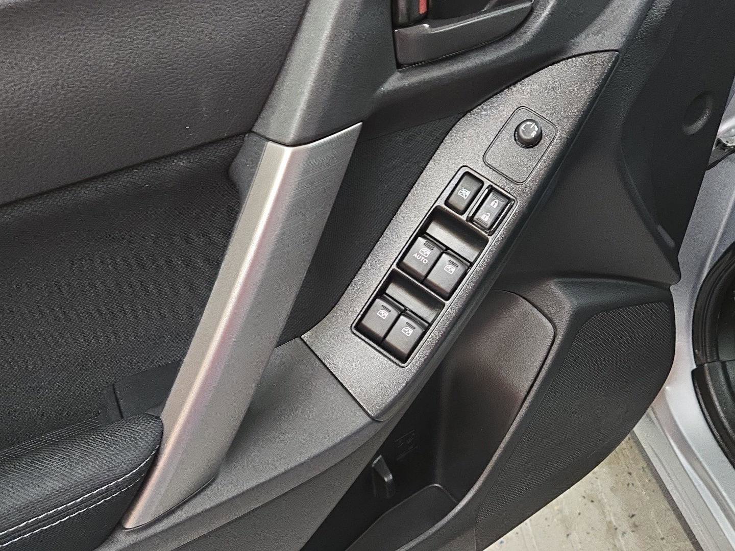 Used 2015 Subaru Forester 2.5i Premium w/ All-Weather Package image 13