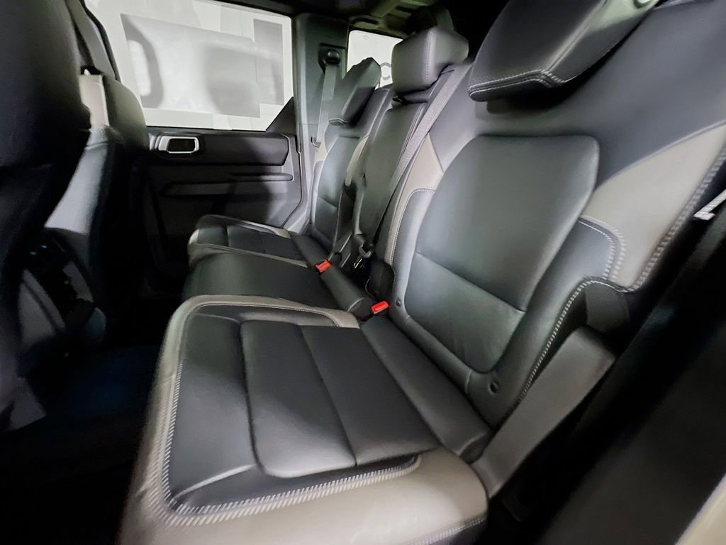 New 2025 Ford Bronco Outer Banks image 28