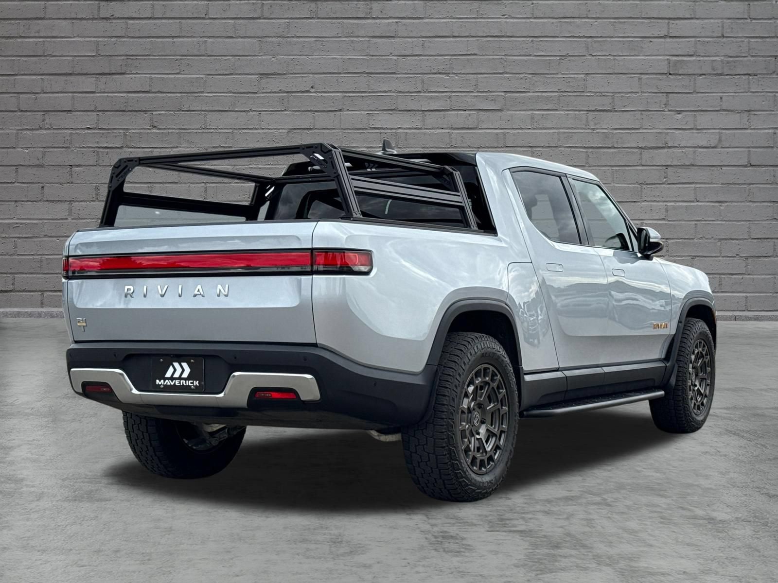 Used 2022 Rivian R1T Launch Edition AWD/4WD image 12