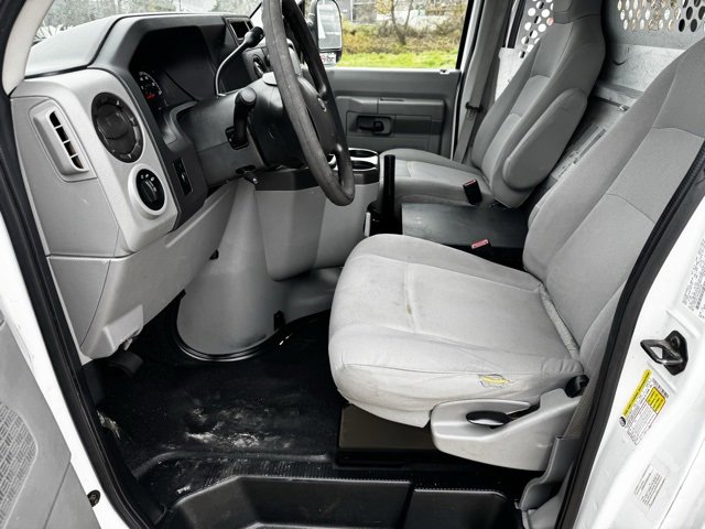 Used 2012 Ford E-250 and Econoline 250 image 3